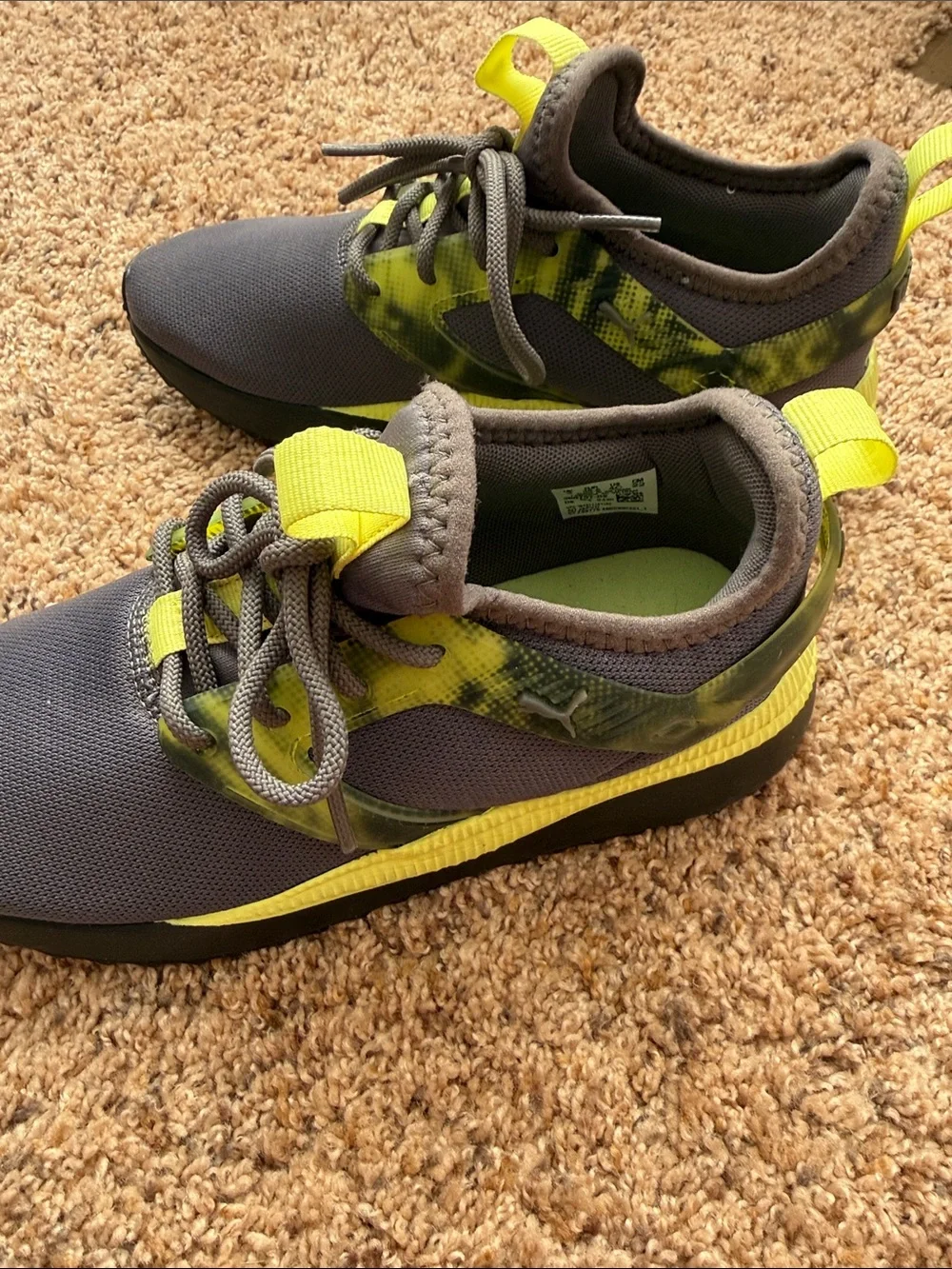 PUMA Pacer Next Excel Tech Sneakers Youth 4 Gray Neon Green Like New